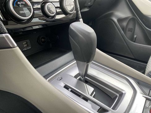 Used 2023 Subaru Forester Premium image 19