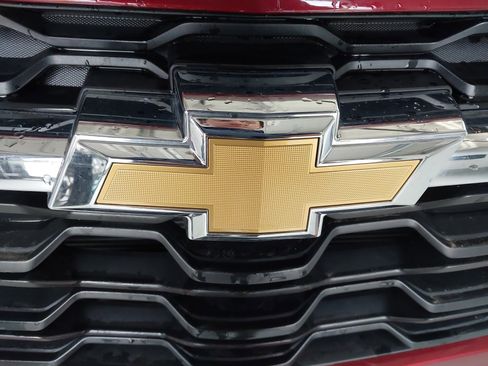 Used 2025 Chevrolet Trax LT w/ Driver Confidence Package image 31