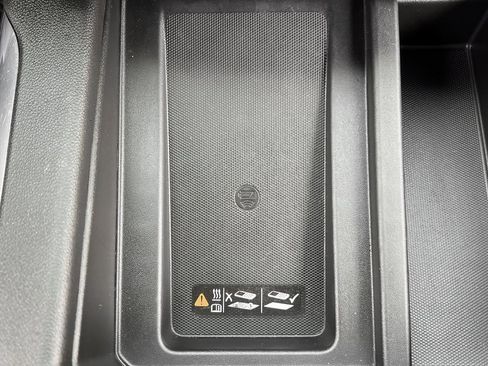 Used 2023 Chevrolet Silverado 2500 High Country image 25