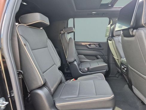 New 2026 GMC Yukon XL Elevation w/ Elevation Premium Package RWD image 27