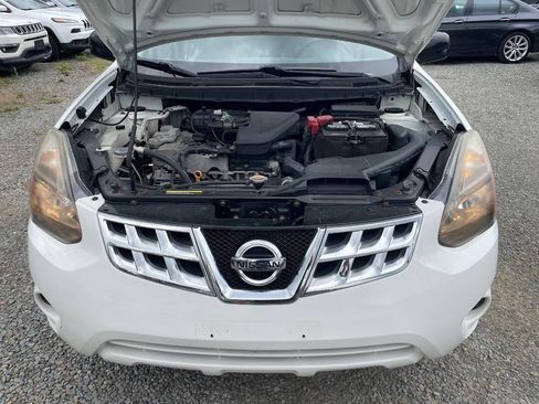 Used 2014 Nissan Rogue S w/ Convenience Package AWD/4WD image 24