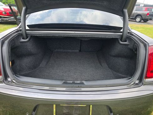 Used 2023 Chrysler 300 Touring L w/ Safetytec Plus Group RWD image 10