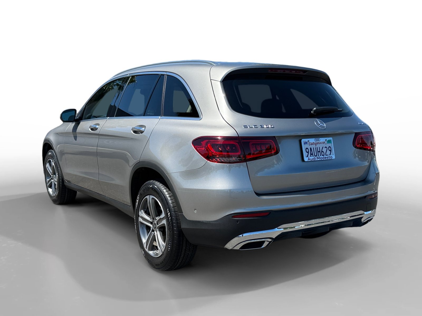 Used 2022 Mercedes-Benz GLC 300 4MATIC image 3