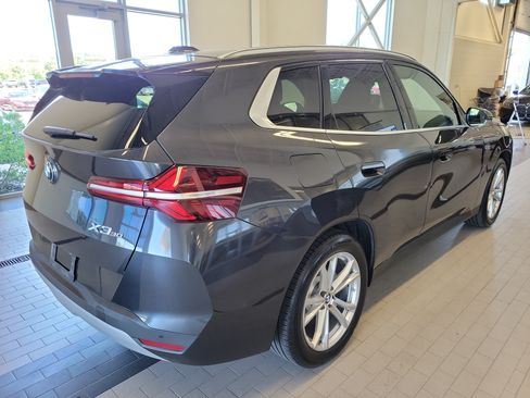Used 2025 BMW X3 xDrive30i AWD/4WD image 5