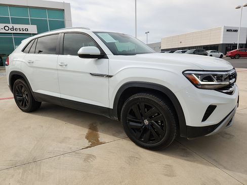 Used 2022 Volkswagen Atlas Cross Sport SE AWD/4WD image 8