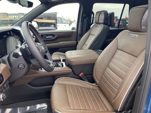 Used 2025 GMC Yukon Denali Ultimate image 13