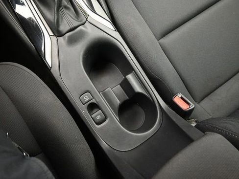 Used 2025 Toyota Corolla LE FWD image 42