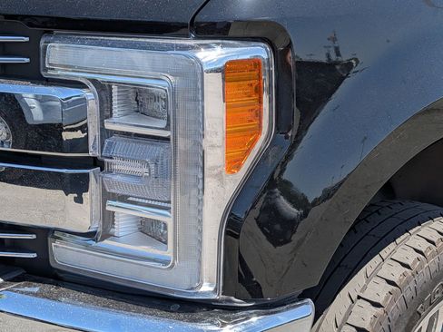 Used 2018 Ford F350 Lariat w/ Lariat Ultimate Package AWD/4WD image 12