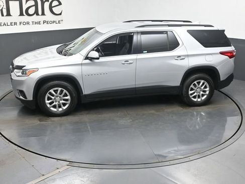 Used 2020 Chevrolet Traverse LT image 59