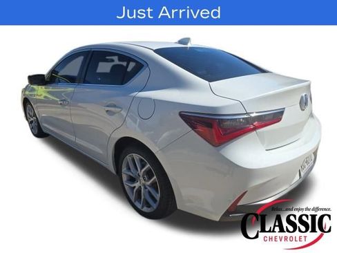 Used 2019 Acura ILX image 4