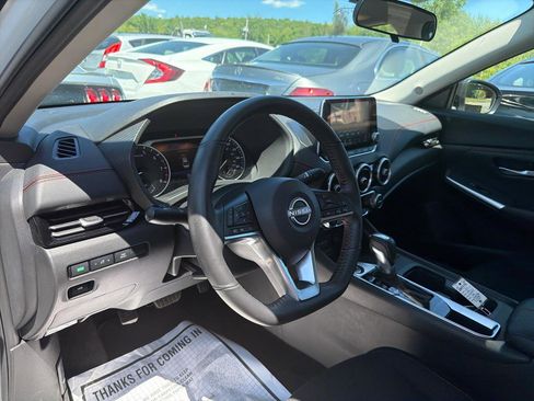 Used 2024 Nissan Sentra SR FWD image 17
