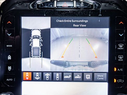 Used 2024 RAM 3500 Limited w/ Towing Technology Group image 18