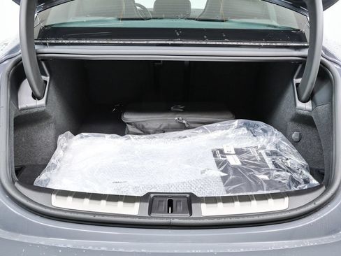 New 2026 Porsche Taycan 4S AWD/4WD image 40