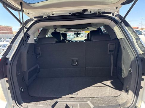 Used 2013 Buick Enclave Premium image 8