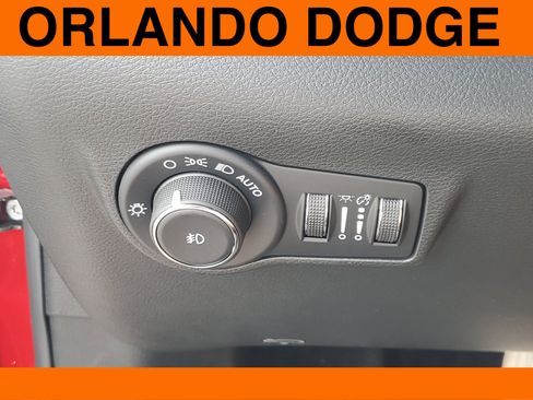 New 2025 Jeep Compass Trailhawk w/ Sun & Sound Group image 20