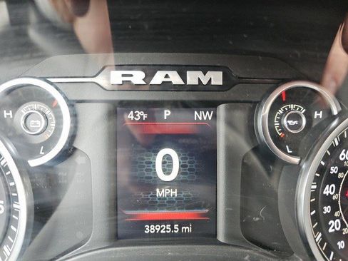 Used 2023 RAM 2500 Tradesman image 21