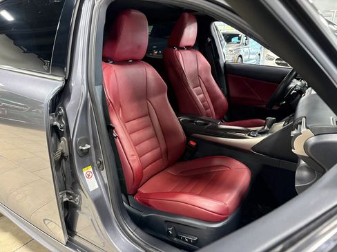 Used 2018 Lexus IS 300 AWD image 5