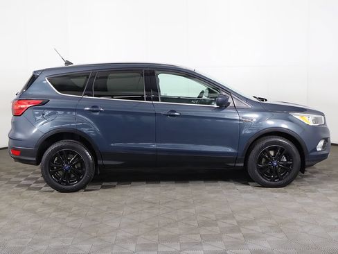 Used 2019 Ford Escape SE FWD image 15
