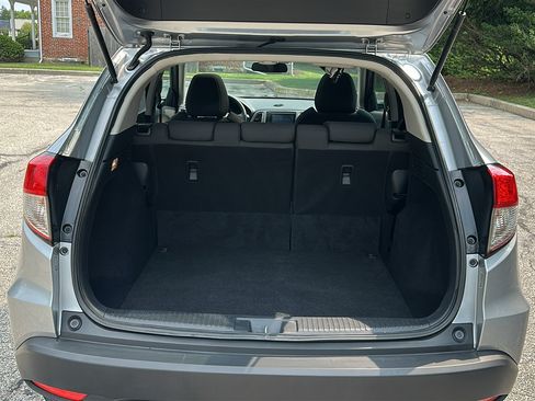 Used 2019 Honda HR-V EX image 7