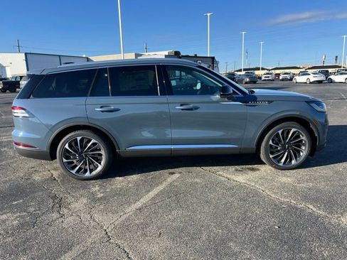 New 2026 Lincoln Aviator Reserve w/ Illumination Package RWD image 6