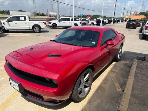 Used 2015 Dodge Challenger R/T w/ Quick Order Package 28B R/T RWD image 1