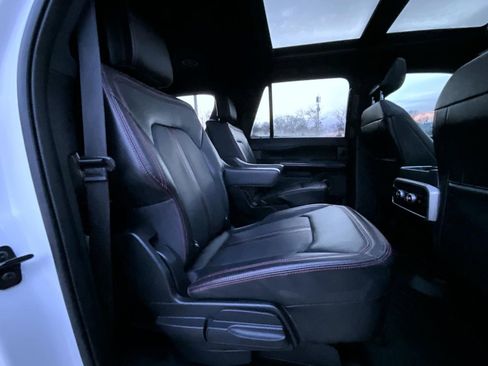 Used 2022 Ford Expedition Max Limited image 20