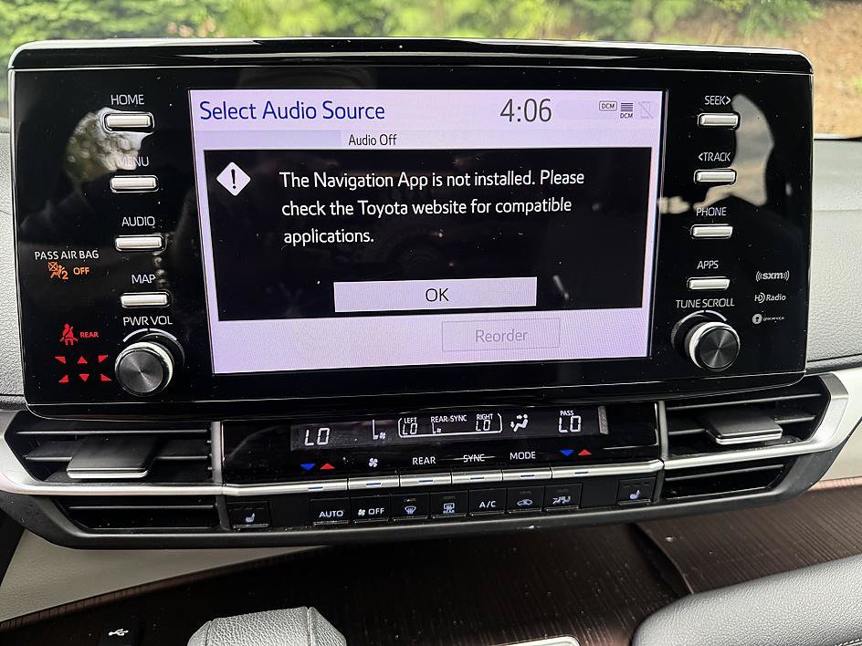 Certified 2022 Toyota Sienna XLE FWD image 19