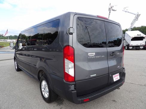 Used 2021 Ford Transit 350 XLT image 5