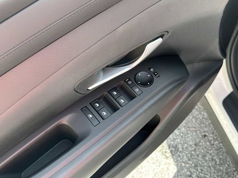 New 2026 Hyundai Tucson SE image 14