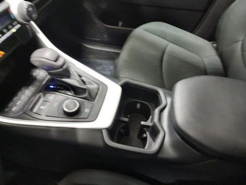 Certified 2022 Toyota RAV4 XLE w/ Convenience Package image 35