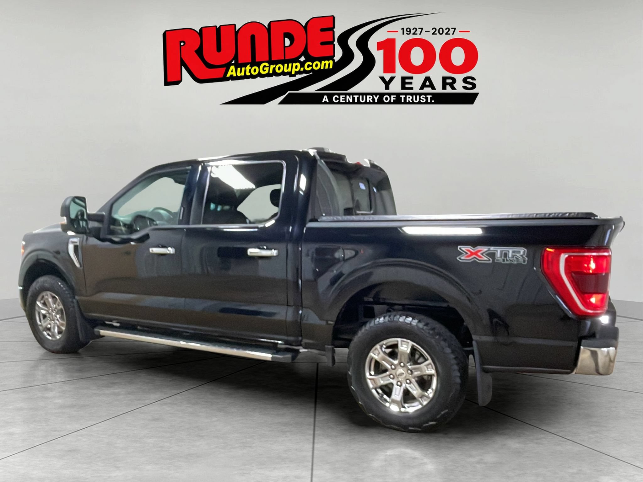 Used 2021 Ford F150 XLT w/ Equipment Group 302A High AWD/4WD image 3