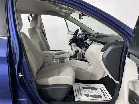 Used 2022 Nissan Rogue Sport SV FWD image 36