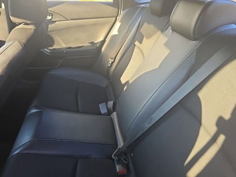 Used 2019 Honda Civic Sport image 16