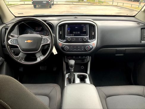 Used 2022 Chevrolet Colorado LT w/ LT Convenience Package RWD image 16