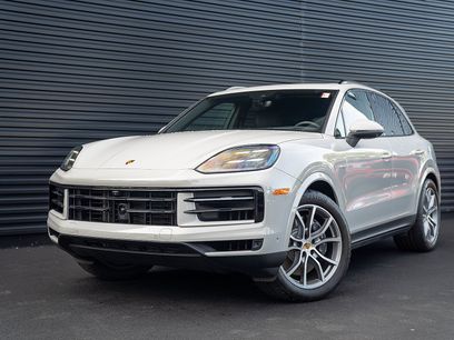 Certified 2025 Porsche Cayenne E-Hybrid w/ Premium Package Plus