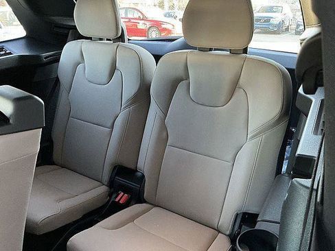 New 2026 Volvo XC90 T8 Plus w/ Protection Package Premier AWD/4WD image 13