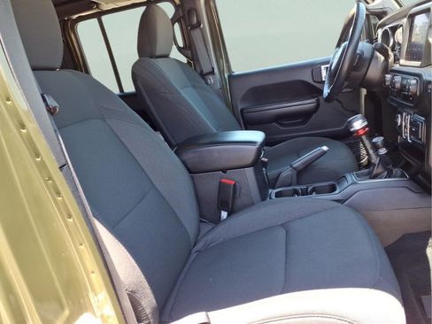 Used 2021 Jeep Wrangler Unlimited Sport AWD/4WD image 12