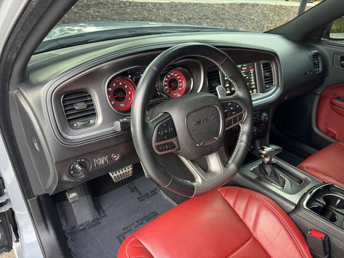 Used 2022 Dodge Charger SRT Hellcat w/ Harman/Kardon Audio Group image 30