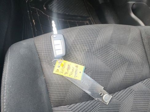 Used 2015 Nissan Rogue S image 15