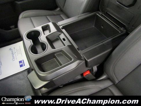 Used 2024 GMC Sierra 2500 Pro w/ Convenience Package image 35