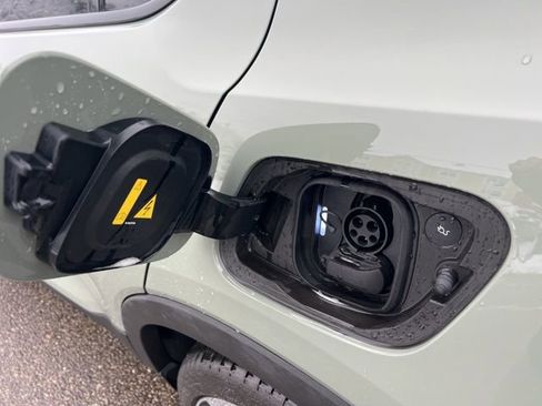 Certified 2023 Volvo C40 P8 Recharge Ultimate w/ Protection Package Premier image 24