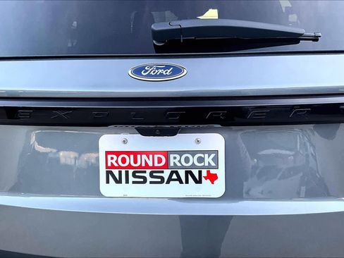 Used 2025 Ford Explorer ST-Line image 10