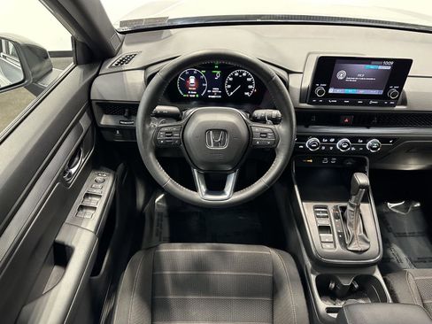 Used 2023 Honda CR-V Sport image 21