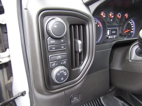 Used 2022 Chevrolet Silverado 1500 W/T w/ WT Value Package image 21