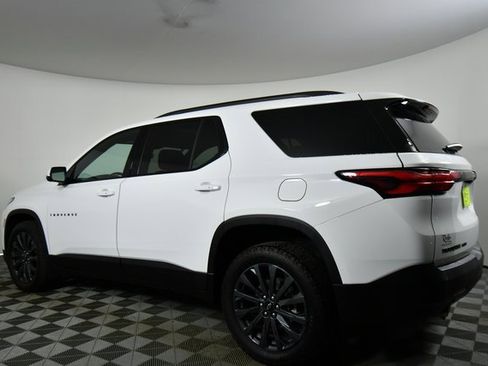 Used 2023 Chevrolet Traverse RS image 14