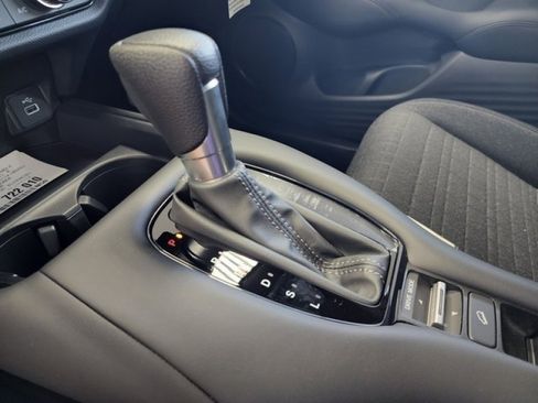 Used 2025 Honda HR-V LX image 24