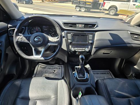 Used 2018 Nissan Rogue SL AWD/4WD image 11