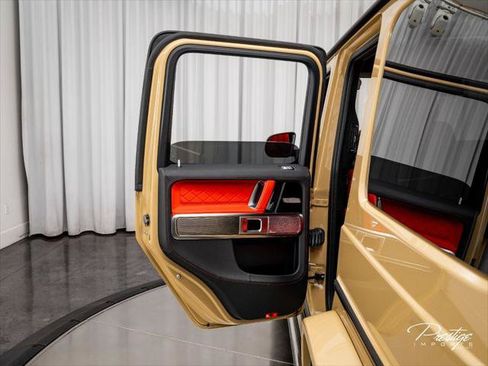 Used 2025 Mercedes-Benz G 63 AMG 4MATIC image 17