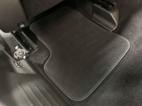 Used 2018 Jeep Renegade Latitude image 20