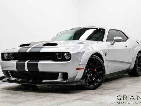 Used 2023 Dodge Challenger SRT Hellcat RWD image 1